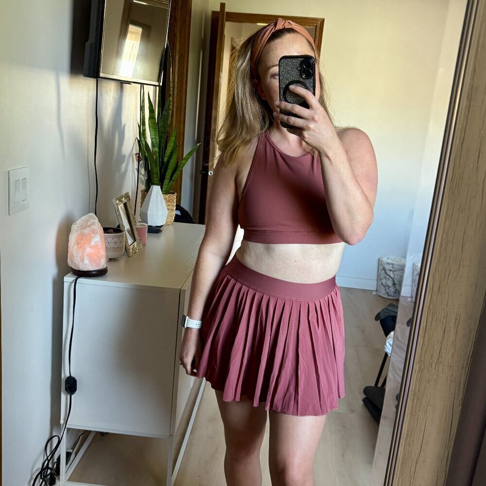 Aritzia TNA SET Tennis Golf Pro Micro Pleated Skirt + Top Red Agril Size Medium